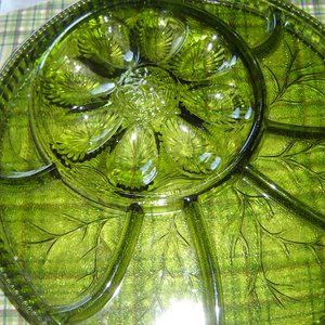 VINTAGE GREEN GLASS DEVELIED EGG/ RELISH DISH